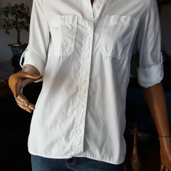 GAP Tops - Gap white boyfriend button down shirt XS